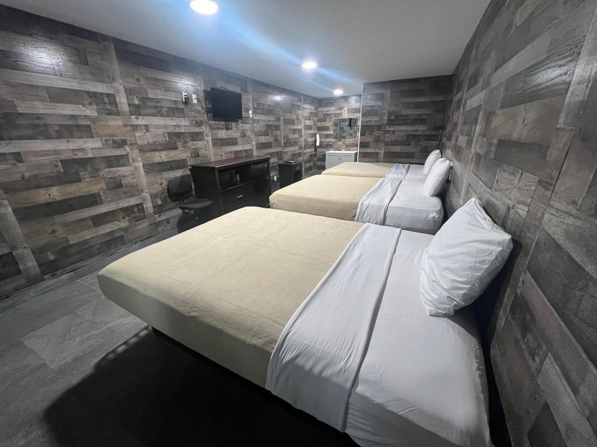 Hotel Beverly *
